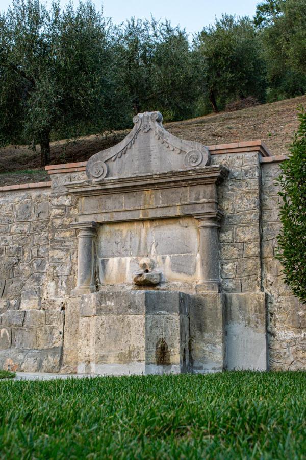 L'Antica Fontana - Casa Vacanze B&B Виджанело Екстериор снимка
